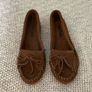 Minnetonka Suede Kilty Hardsole Moccasins